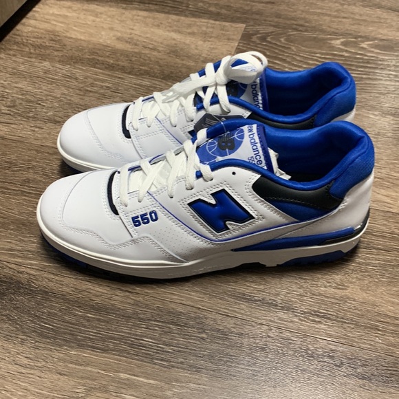 NWT New Balance 550 Sneakers - Picture 3 of 8